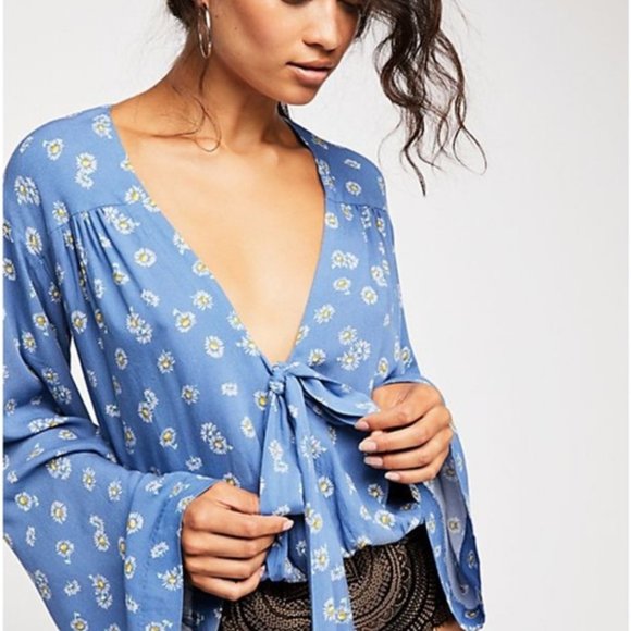 Free People Tops - NWT FREE PEOPLE Forties Feel Daisy Print Bodysuit